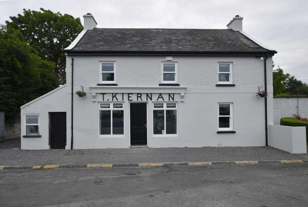 Kiernan'S Self Catering & Accommodation Legan Extérieur photo